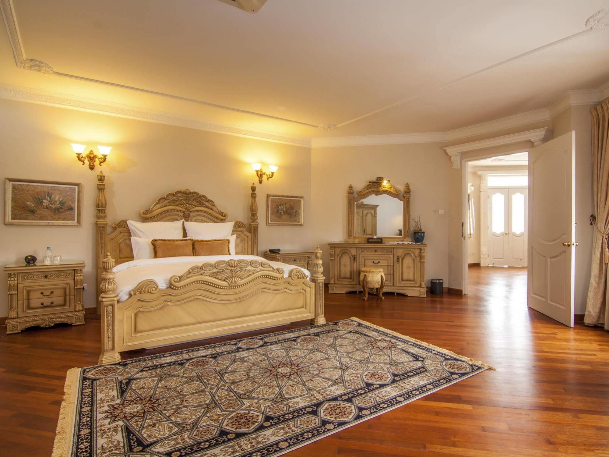 The Kahaani Hotel Айер Керо Екстериор снимка
